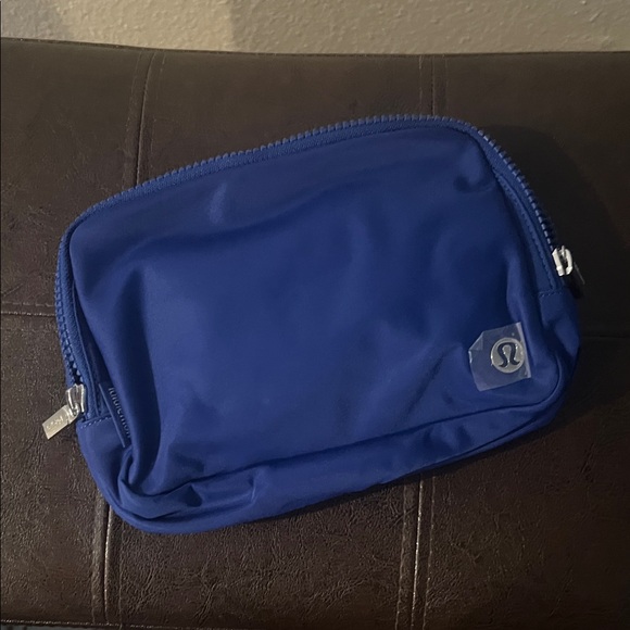 lululemon athletica everywhere belt bag large
